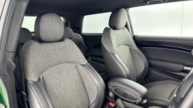 MINI Hatchback 135kW Cooper S Level 2 33kWh 3dr Auto Electric Hatchback